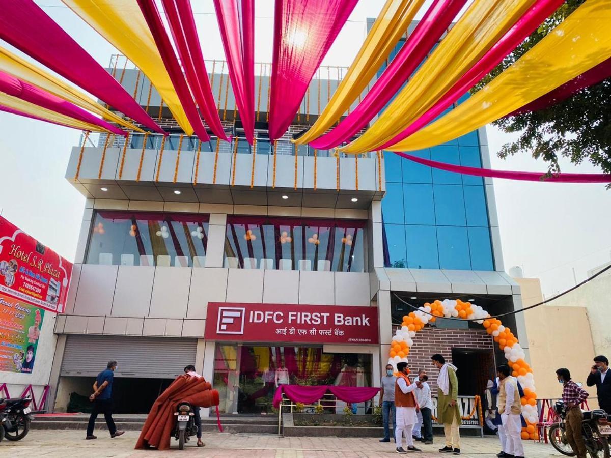 Hotel S.R Plaza Khurja Exteriér fotografie