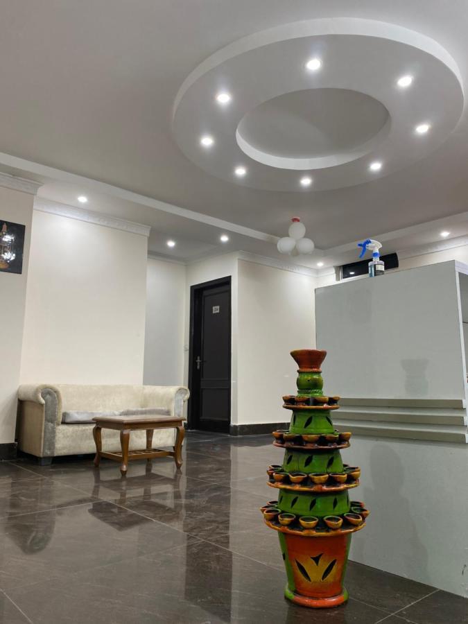 Hotel S.R Plaza Khurja Exteriér fotografie