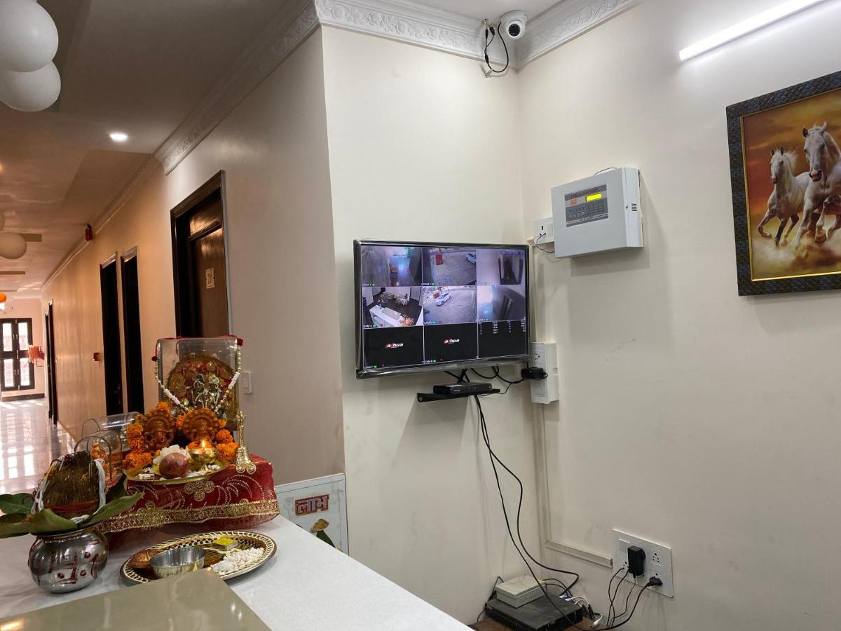 Hotel S.R Plaza Khurja Exteriér fotografie